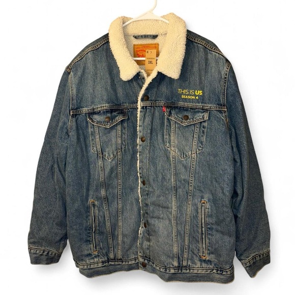 Levi's Other - Levi's this is us show Denim Jacket with Cream Sherpa Collar